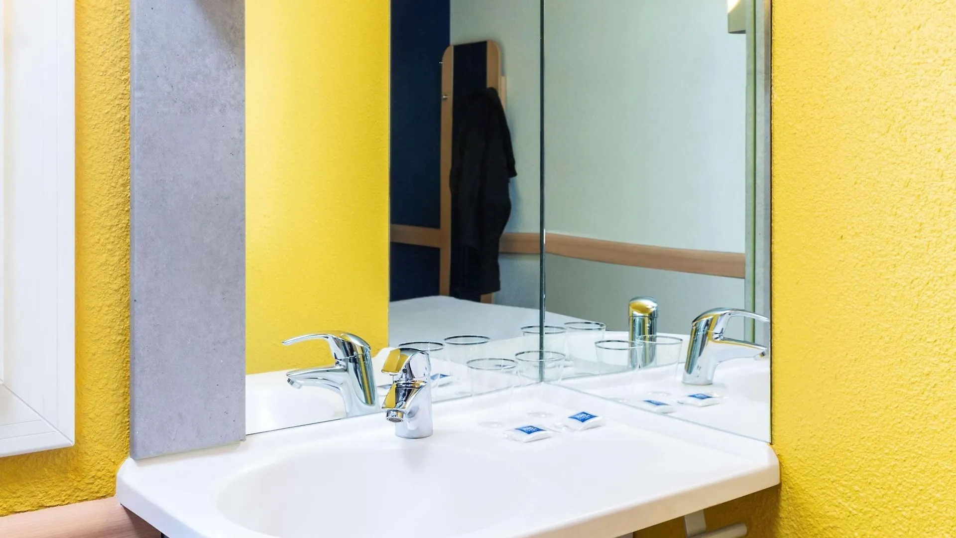 ** Hotel Ibis Budget Paris Porte De Vincennes France