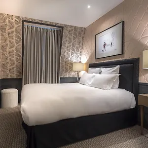 3* Отель La Parizienne